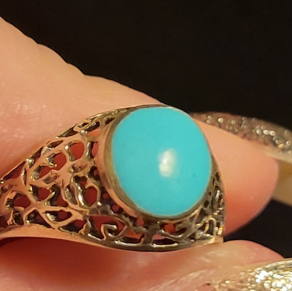 925 Sterling Silver and Faux Turquoise Ring - Picture 2 of 4